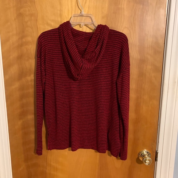Lucky Brand casual top, size M - Picture 2 of 4